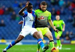 英冠榜首大战一触即发，攻防大战藏登顶密码