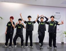 NIP0-2不敌NS，无缘淘汰赛！上野疯狂失误，LPL仅WBG晋级淘汰赛