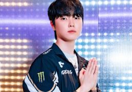 Chovy为何拿不(bù)到冠军？被曝光沉迷其他遊(yóu)戯(xì)，玩的比(bǐ)LOL还多