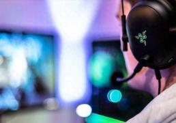 千億(yì)市(shì)场争奪(duó)戰(zhàn)！王(wáng)者荣耀守中國(guó)，LOL手游攻全球，市(shì)场优势分析