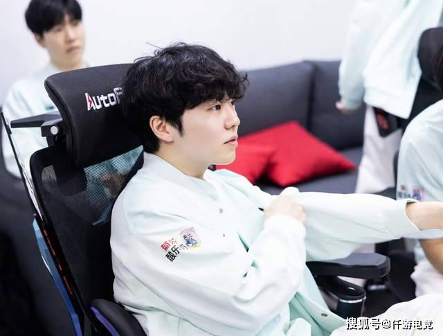 LOL：TheShy透露退役(yì)時(shí)间，想跟Rookie打到退役(yì)