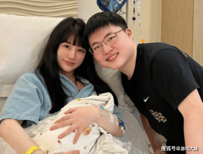 RNG被(bèi)外卖公司收购，Uzi有复出希望，双方早(zǎo)有合作