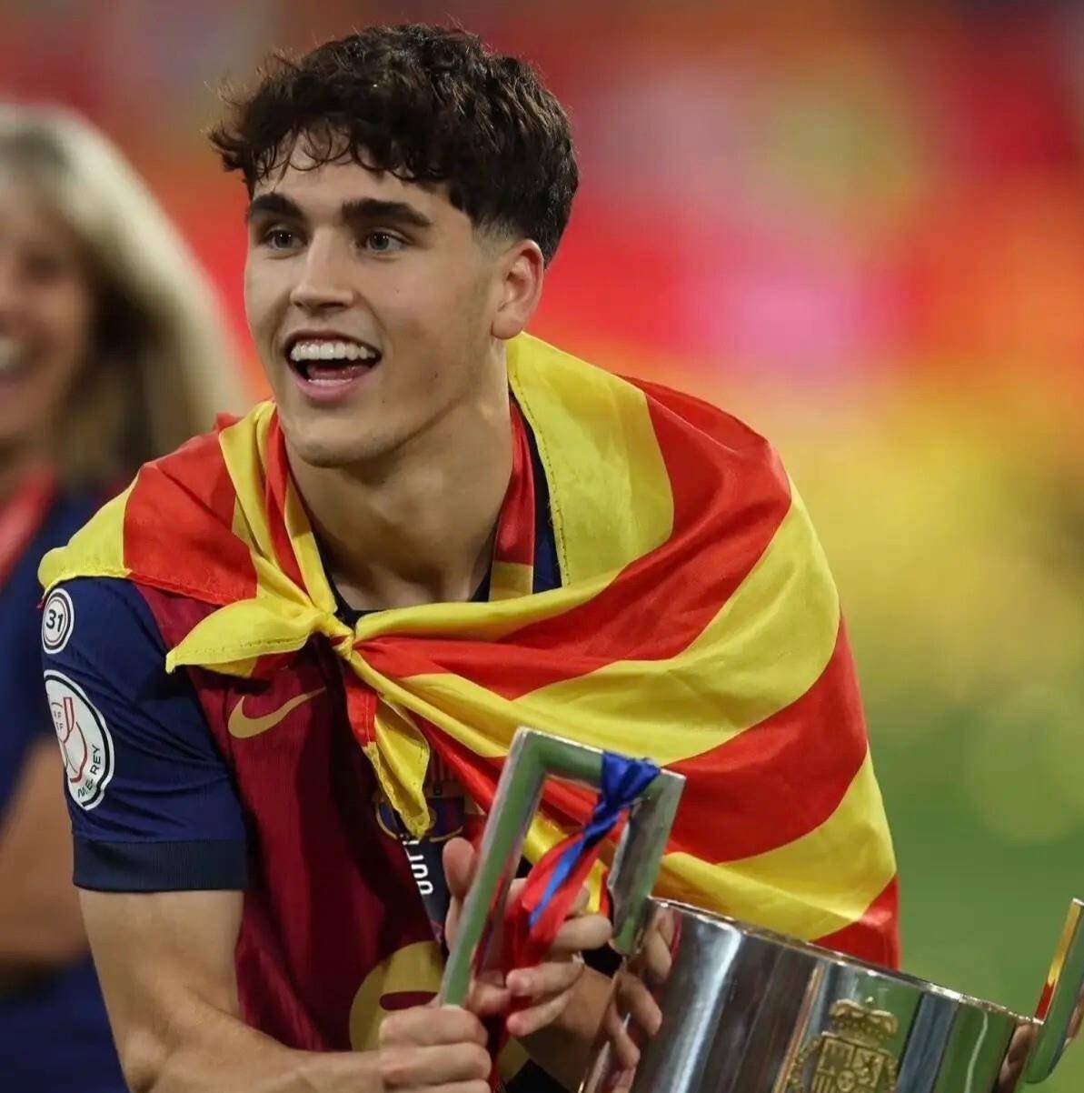 西班牙最新(xīn)26人(rén)阵容!罗德里、卡瓦哈尔归来!最强战队!