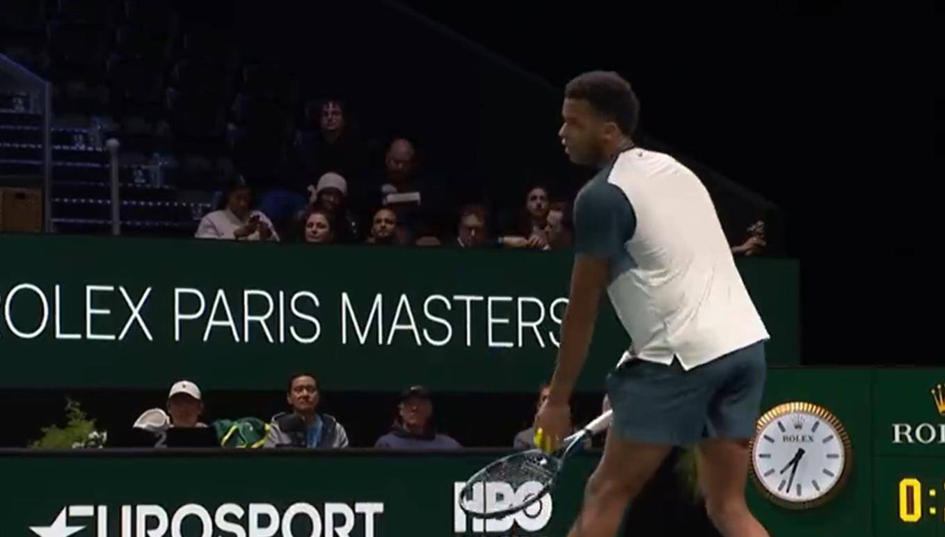 職(zhí)业网球选手(shǒu)發(fā)球有多快？2025大师賽(sài)新(xīn)纪录诞生：243公(gōng)裡(lǐ)/小时，接近高鉄(tiě)车速