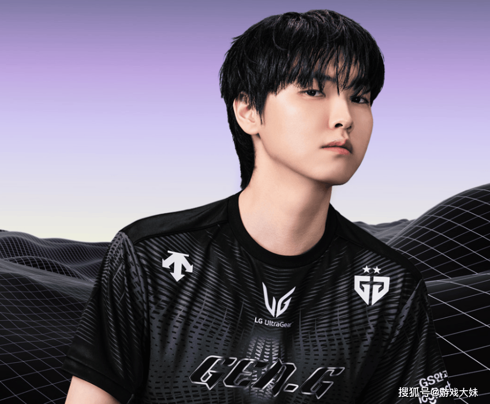 Chovy为何拿不(bù)到冠军？被曝光沉迷其他遊(yóu)戯(xì)，玩的比(bǐ)LOL还多